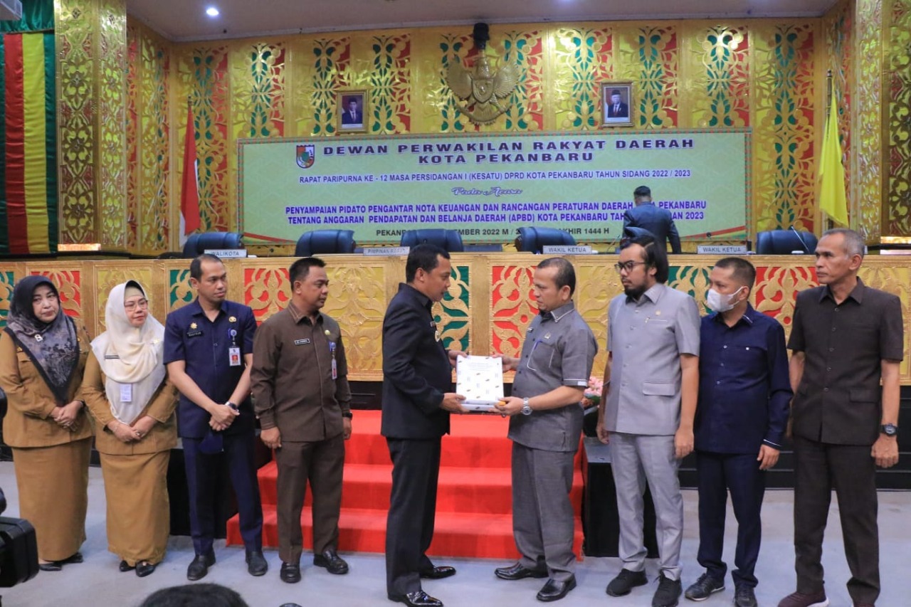 Pj Wako Sampaikan Pidato Nota Keuangan Ranperda APBD Perubahan 2023
