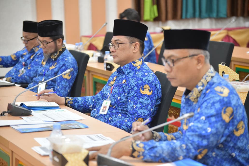 Banggar DPRD Riau Rapat dengan TAPD Bahas KUA-PPAS 2026