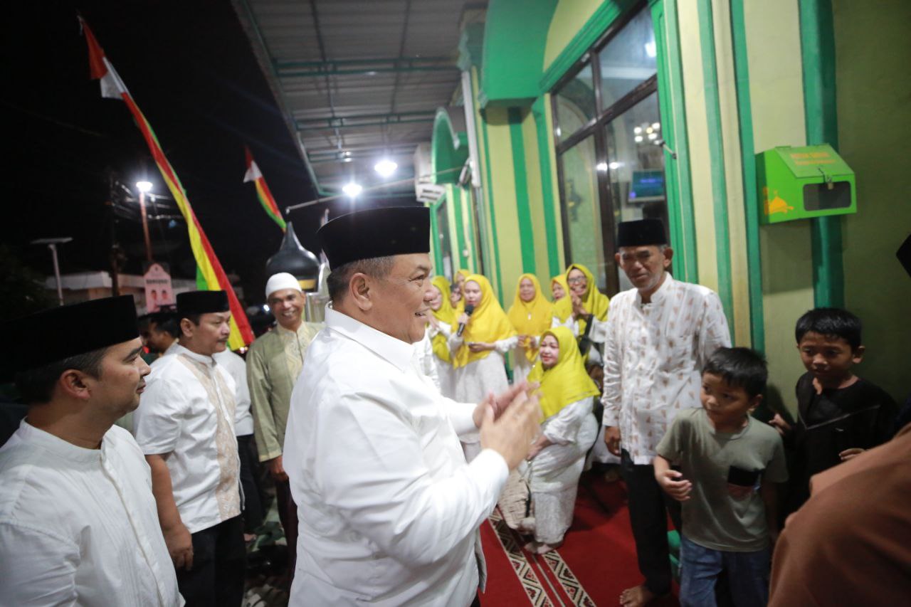 Hari Kedua Safari Ramadan, Wagubri SF Hariyanto Kunjungi Masjid Al Mushinin