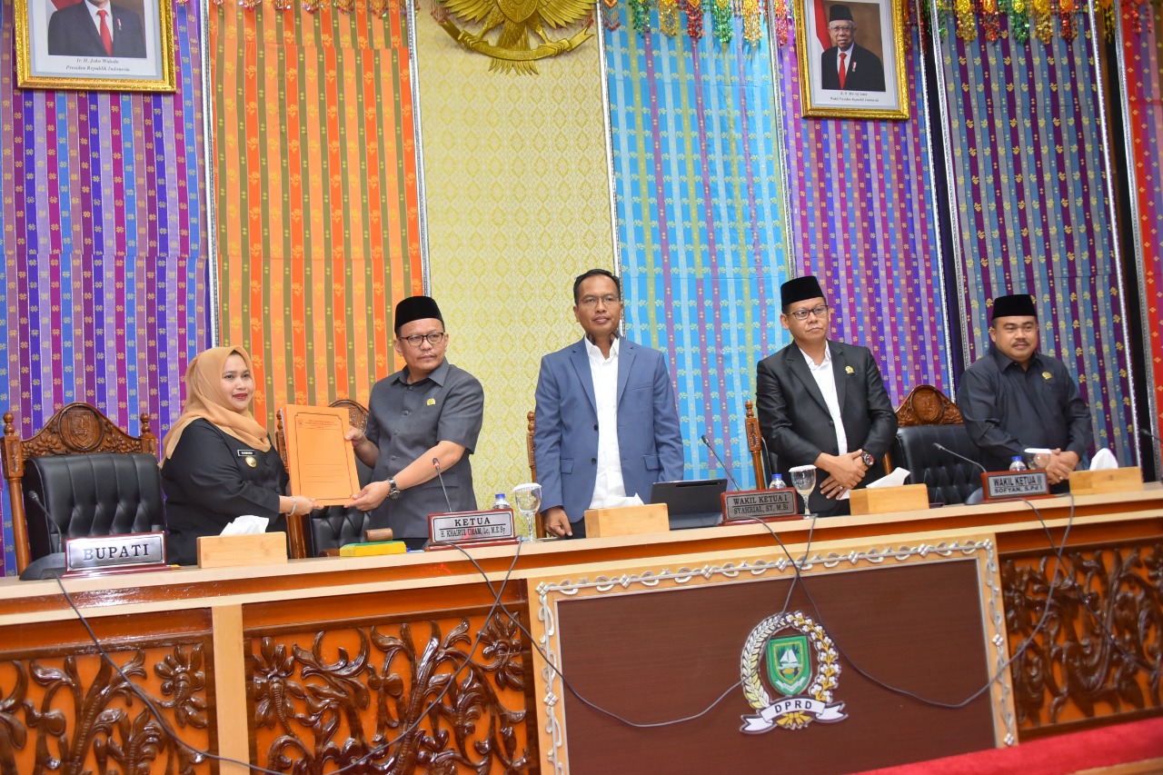 7 Fraksi DPRD Bengkalis Sampaikan Laporan Hasil Reses di Paripurna 