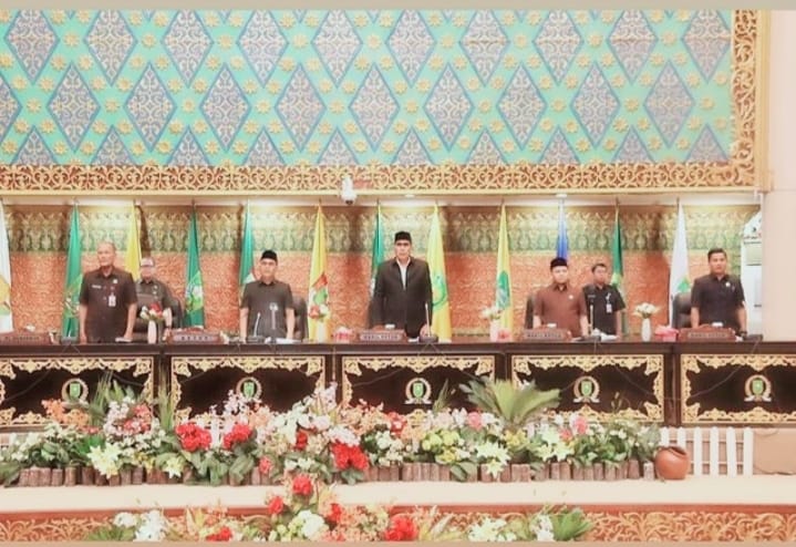 Gelar Paripurna, DPRD Riau Resmi Bentuk Lima Komisi