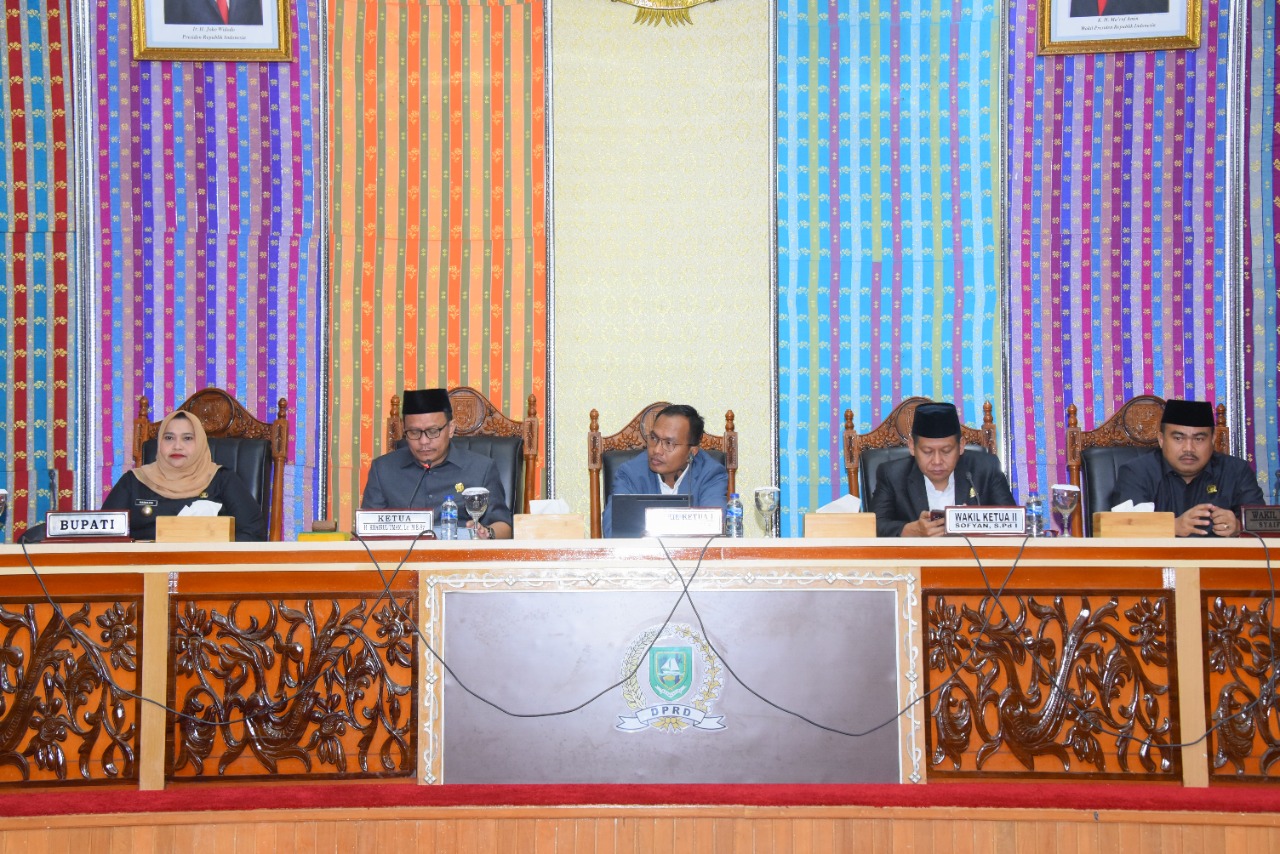 7 Fraksi DPRD Bengkalis Sampaikan Laporan Hasil Reses di Paripurna 