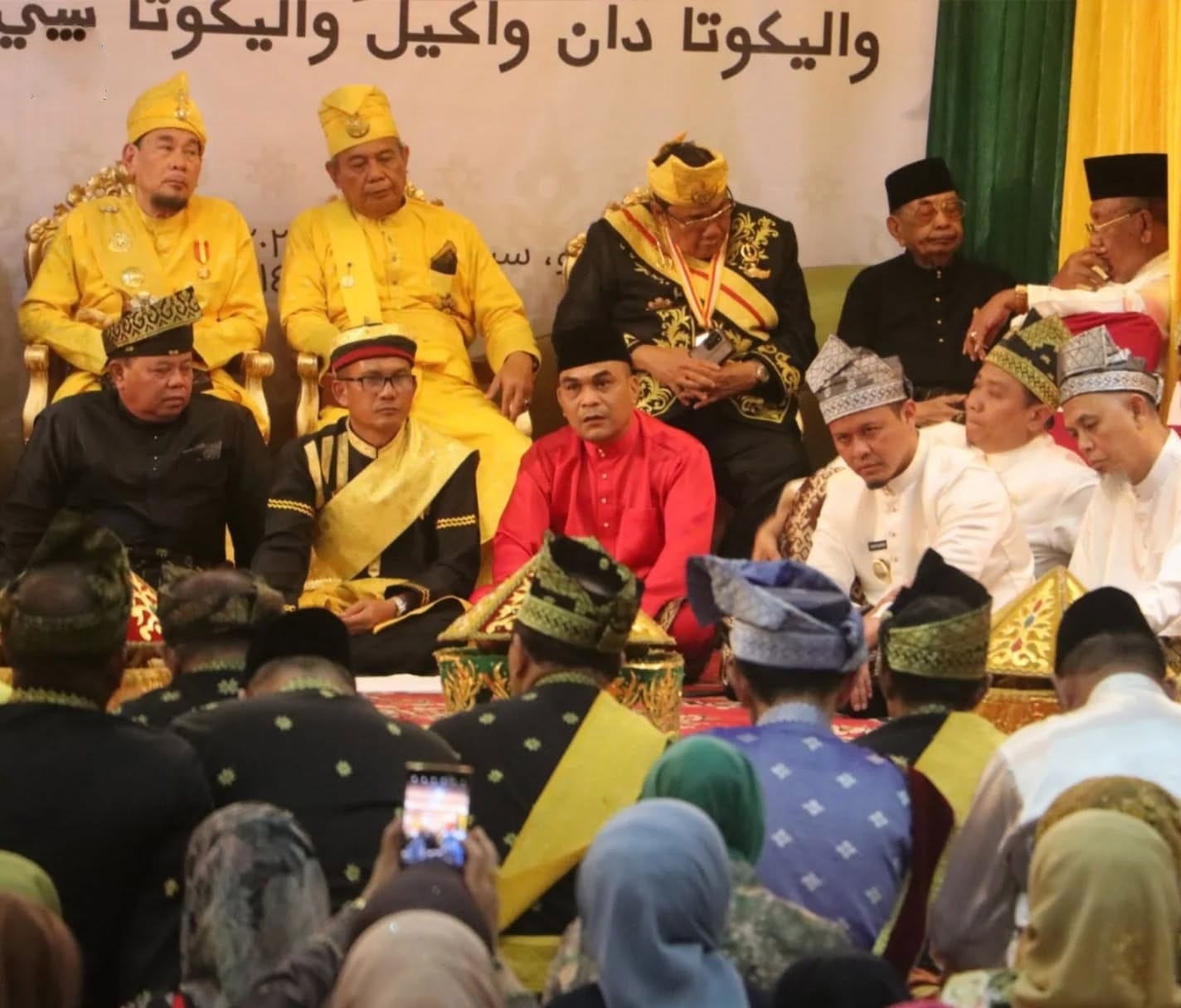 Ketua DPRD Riau Hadiri Tepuk Tepung Tawar Gubernur Riau