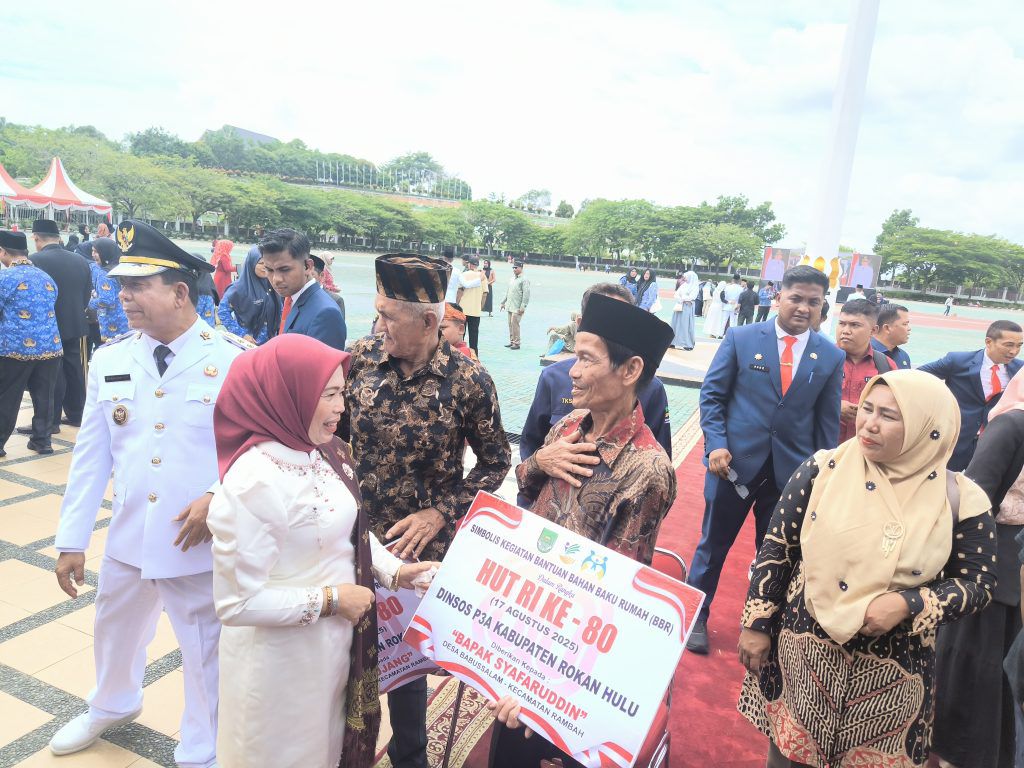 HUT ke-80 RI di Rokan Hulu Berlangsung Meriah, Bupati Anton: Penghormatan untuk Pejuang dan Generasi Muda