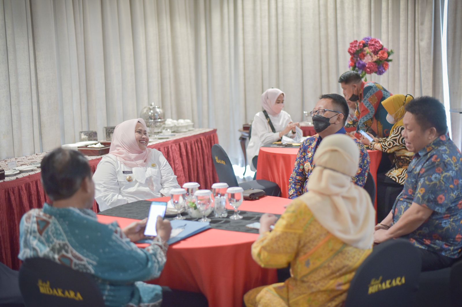 Hadiri Rapat Lintas Sektoral, Bupati Kasmarni Sampaikan RDTR Pulau Rupat Ke Kementerian ATR/BPN. 