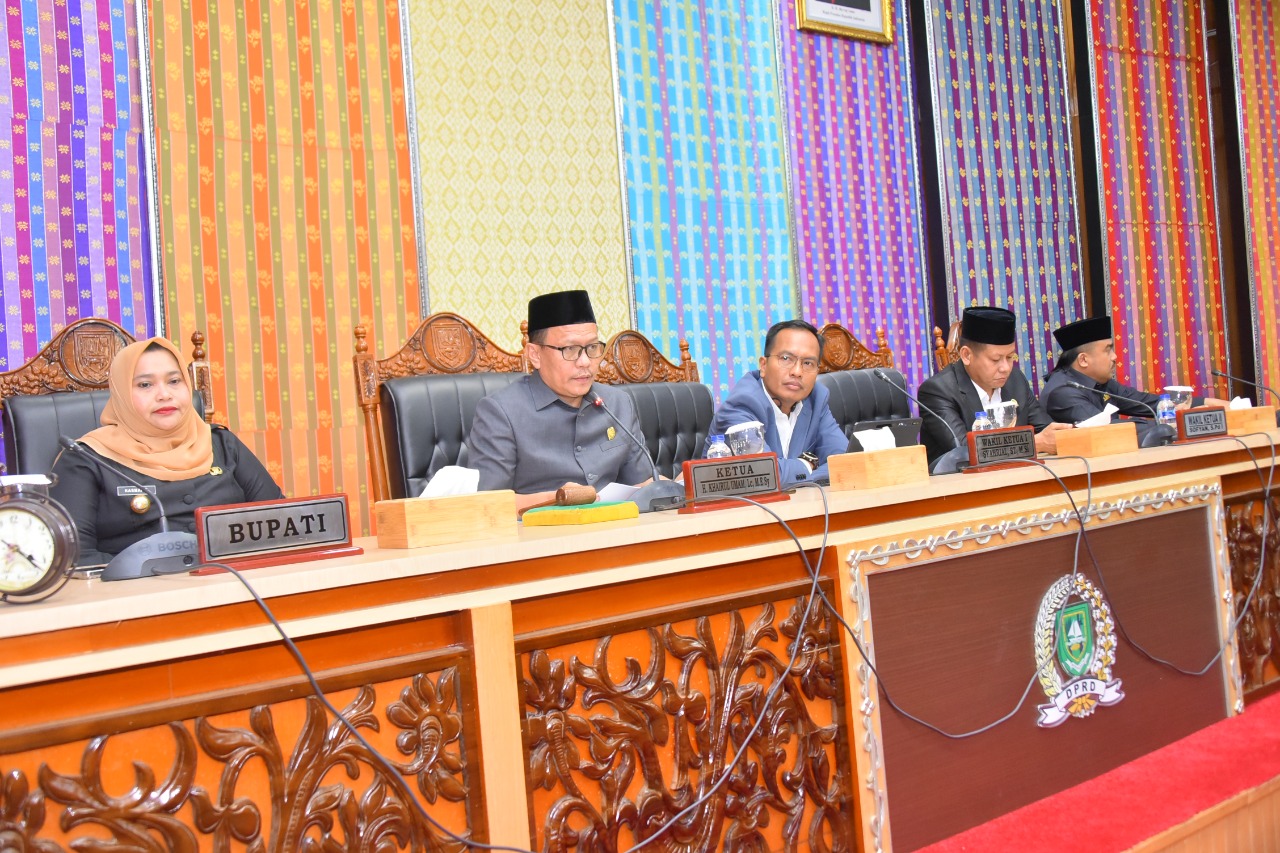 7 Fraksi DPRD Bengkalis Sampaikan Laporan Hasil Reses di Paripurna 